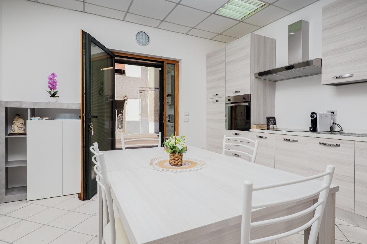 Saint Simplicio House Apartman Olbia Kültér fotó