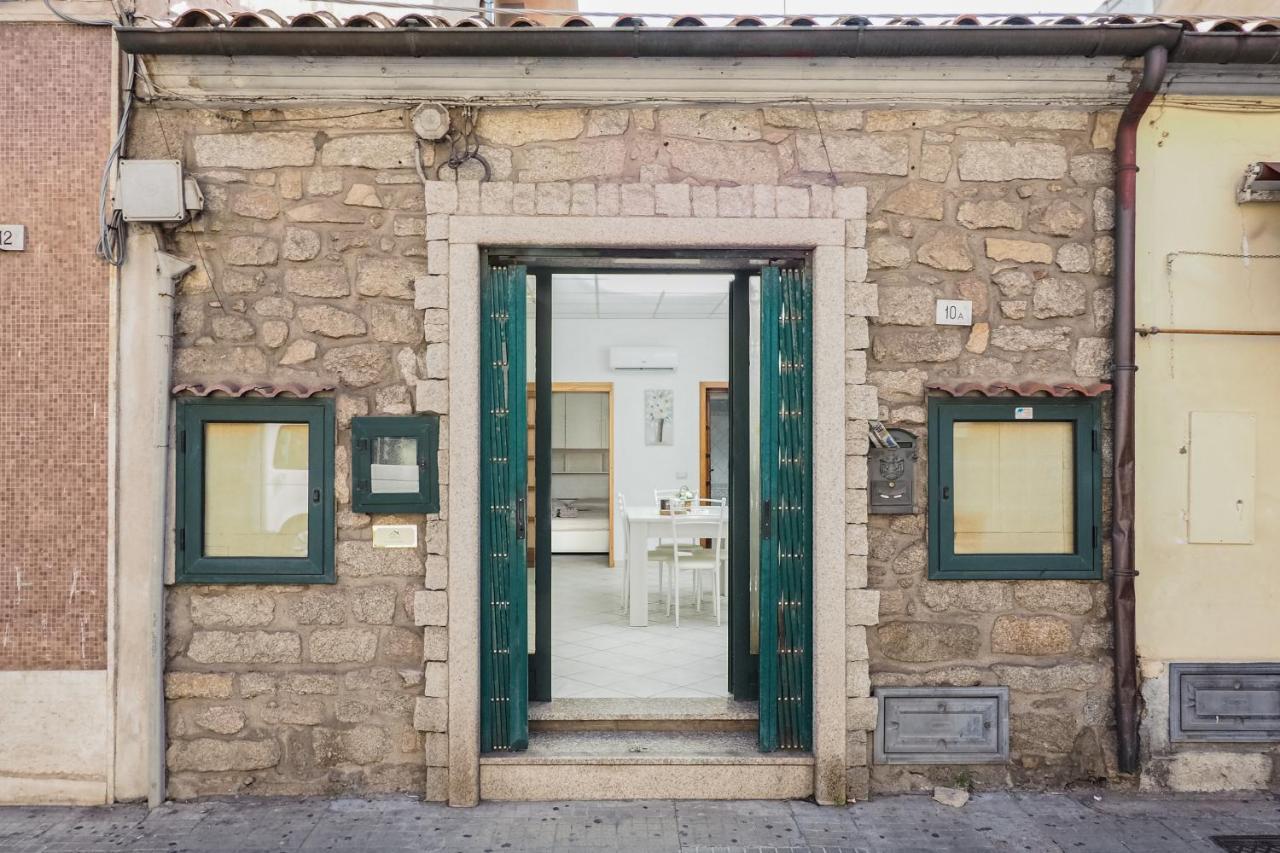 Saint Simplicio House Apartman Olbia Kültér fotó